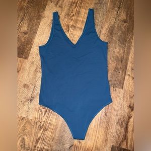 Abercrombie and Fitch Teal Blue V neck bodysuit size Large